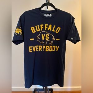 Buffalo VS Everybody T-Shirt Mens Size Medium NY Brewery Bills Sabres